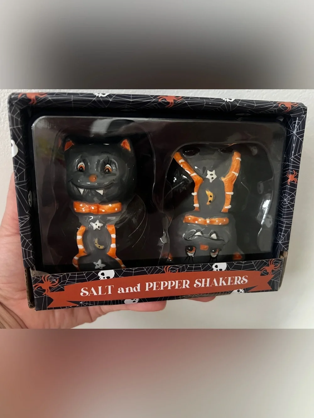 NEW Little Village Halloween BATS in capes Salt & Pepper Shakers Ceramic Set